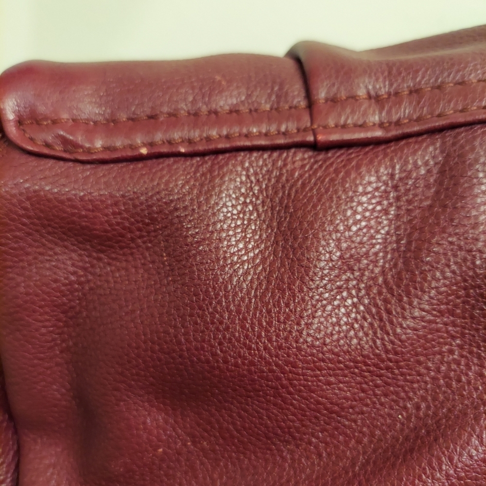 Marc Jacobs Handbag - Picture 3 of 7